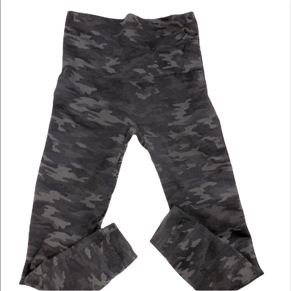 Spanx size medium green camo high waisted leggings - Picture 8 of 9